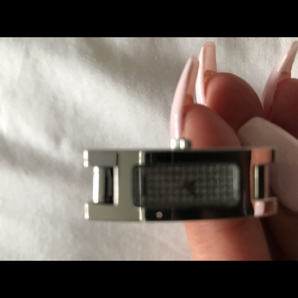 Gucci ladies watch - Picture 2 of 3